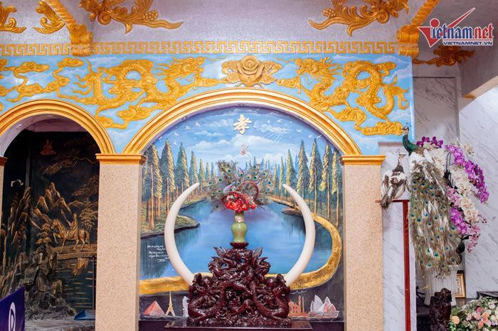 Danh ca Ngọc Sơn tặng biệt thự 400 tỷ đồng cho từ đường dòng họ