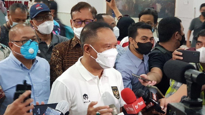 Bộ trưởng Bộ Thanh niên và Thể thao khuyên LĐBĐ Indonesia chấp nhận thất bại - 1