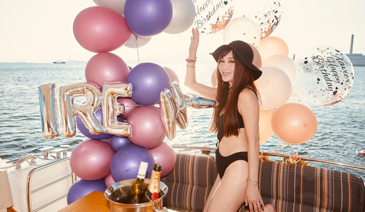 Ở tuổi 56, Ôn Bích Hà vẫn nuột nà, nóng bỏng khi diện bikini - 4