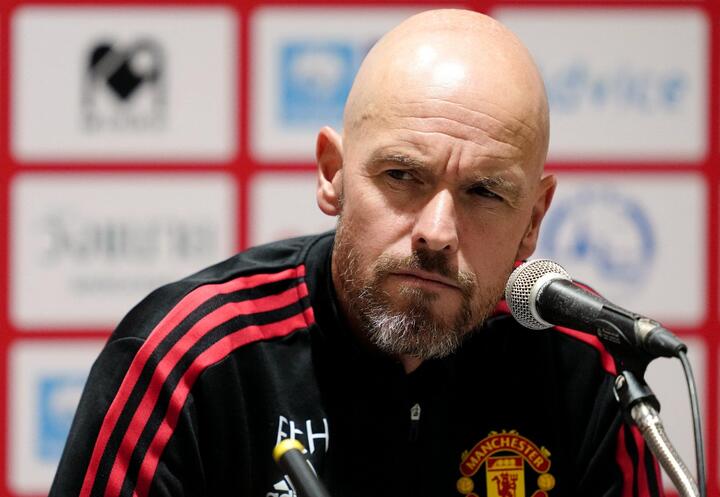 HLV Erik ten Hag: 'Đừng vội đánh giá cao Man Utd' - 1