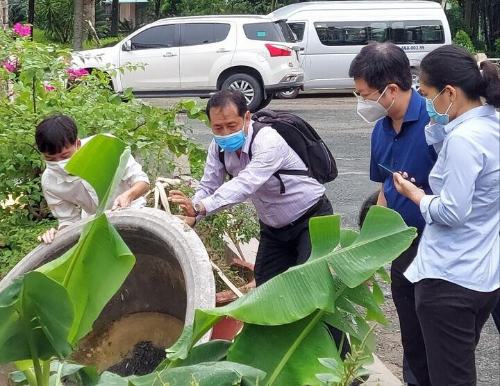 Số ca mắc sốt xuất huyết tăng 148%, Bộ Y tế phân tuyến điều trị thế nào? - 1