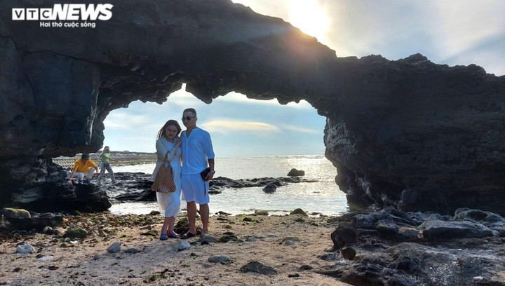 Đến Lý Sơn, đã mắt cảnh đẹp và đã… miệng hải sản ít nơi sánh kịp - 2