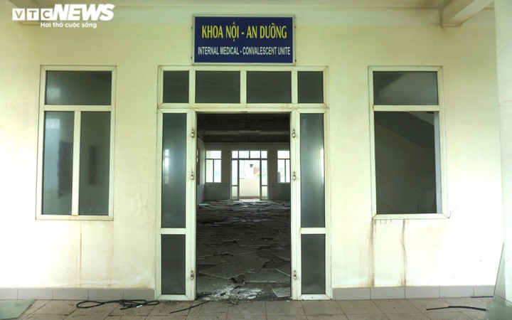 Cận cảnh bệnh viện bỏ hoang giữa khu 'đất vàng' ven biển Đà Nẵng - 3