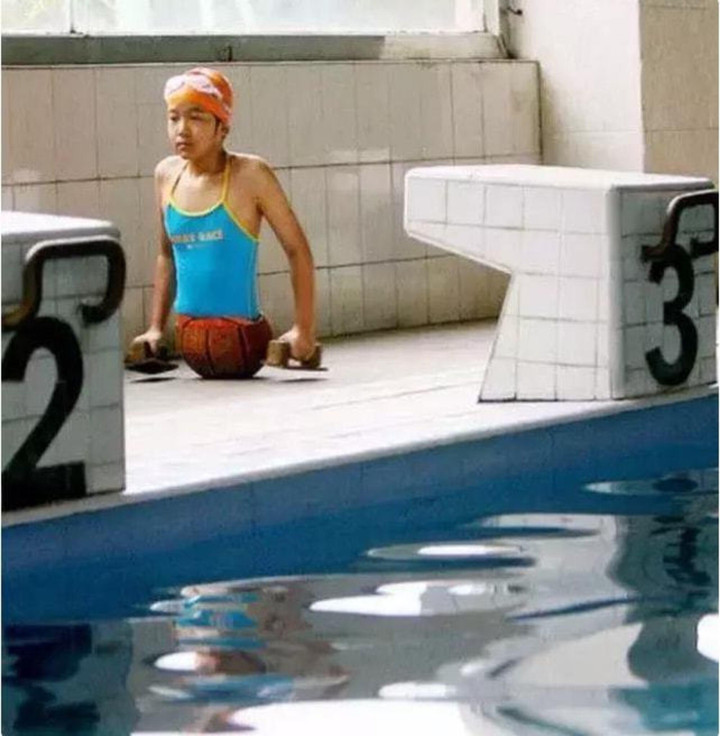 ‘Cô bé bóng rổ’ bị mất nửa người từng gây sốt ngày ấy giờ đây còn đáng nể hơn - 4