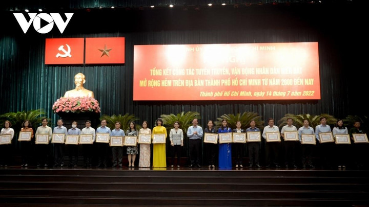 Người dân TP.HCM hiến gần 5,4 triệu m2 đất để mở hẻm - 2