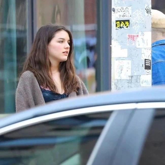 Con gái Tom Cruise ngày càng gợi cảm - 18