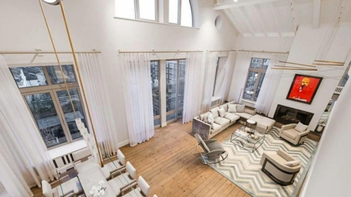 'Nữ hoàng tiền số' đang bị truy nã sống xa hoa thế nào? - 4