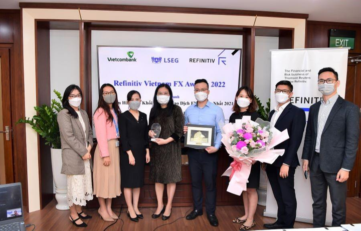 Vietcombank nhận giải thưởng Refinitiv Vietnam FX Award - 1
