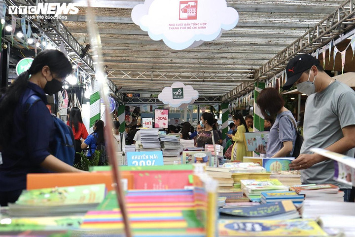 Giới trẻ hào hứng trải nghiệm Hội sách thiếu nhi TP.HCM - 1