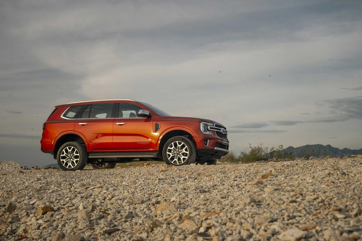 Ford Everest thế hệ mới: Tài sắc vẹn toàn - 6