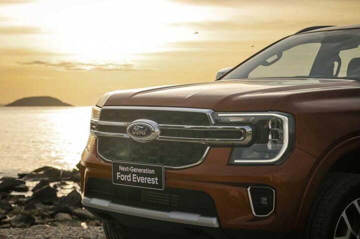 Ford Everest thế hệ mới: Tài sắc vẹn toàn - 3