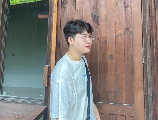 Sinh viên làm thêm 4 công việc cùng lúc, nhận thu nhập gấp 3 - 1