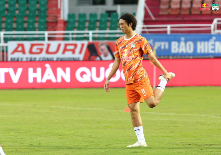 Trực tiếp bóng đá CLB TP.HCM 0-2 HAGL: Bùi Tiến Dũng mắc sai lầm - 5