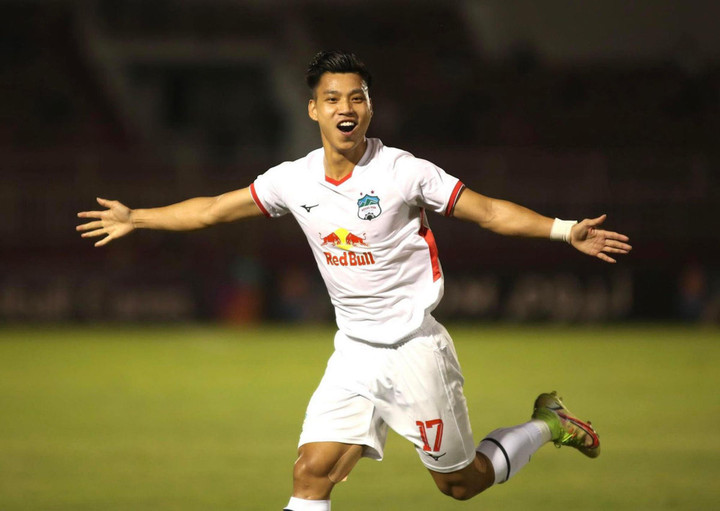 Trực tiếp bóng đá HAGL 2-1 Bình Dương: Văn Toàn lập cú đúp - 3