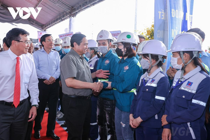 Thủ tướng dự lễ khánh thành nhà máy nhiệt điện 2 tỷ USD - 1