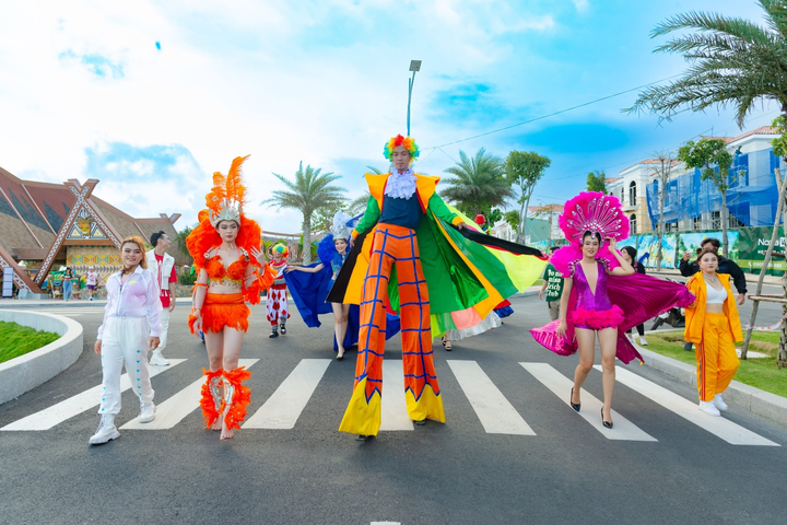 Tổ hợp du lịch NovaWorld Ho Tram góp phần 'thay áo' du lịch Hồ Tràm - 4