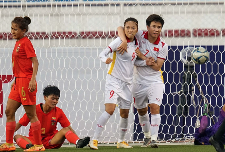 Huỳnh Như xô đổ kỉ lục ghi bàn cho tuyển nữ Việt Nam - 1