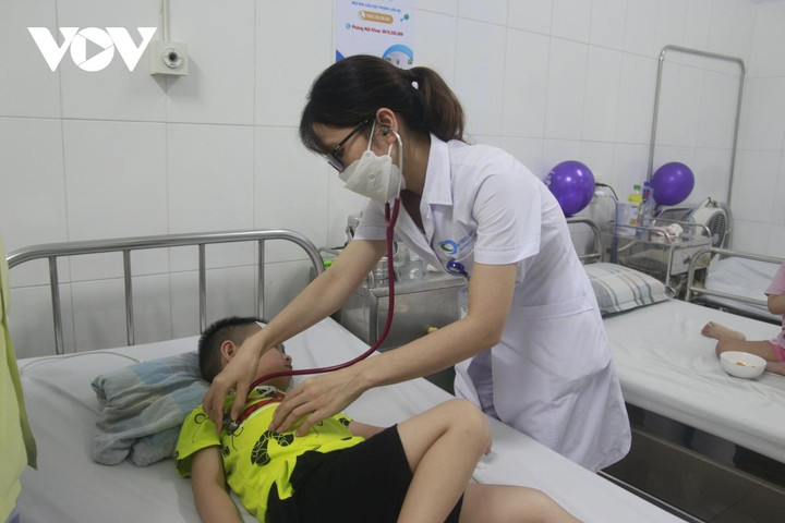 Người mắc cúm A tăng cao ở Quảng Ninh - 2