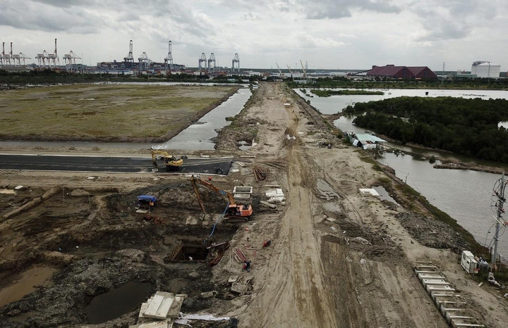 Bà Rịa-Vũng Tàu: Công nhân làm ngày đêm hoàn thiện hệ thống giao thông nội vùng - 1