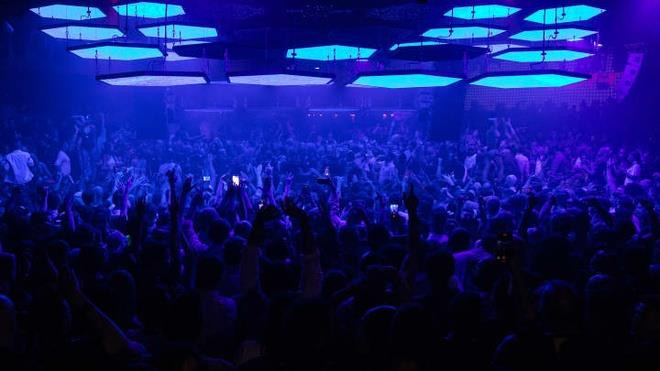 Hòn đảo du lịch siêu đắt đỏ, lon Coca-Cola giá hơn 300 nghìn đồng - 2