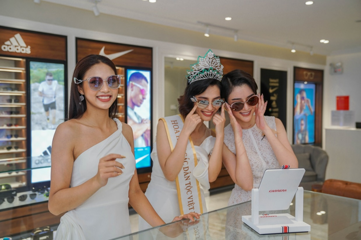 Các hoa hậu khám phá đại lộ shophouse NovaWorld Ho Tram - 5