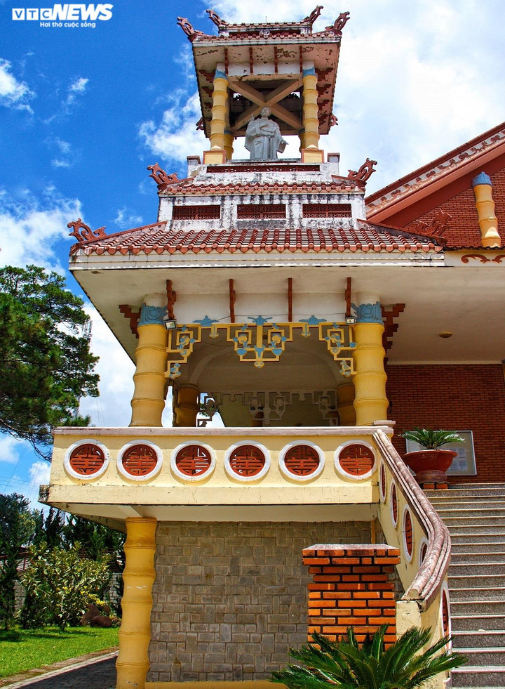 Ảnh: Chiêm ngưỡng kiến trúc độc đáo của nhà thờ Du Sinh, Đà Lạt - 5