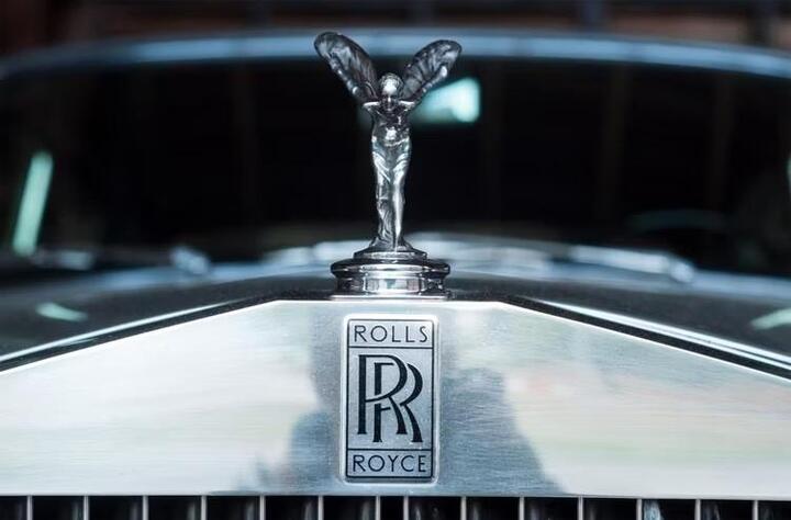 Tiết lộ xe điện đầu tiên của Rolls-Royce - 3