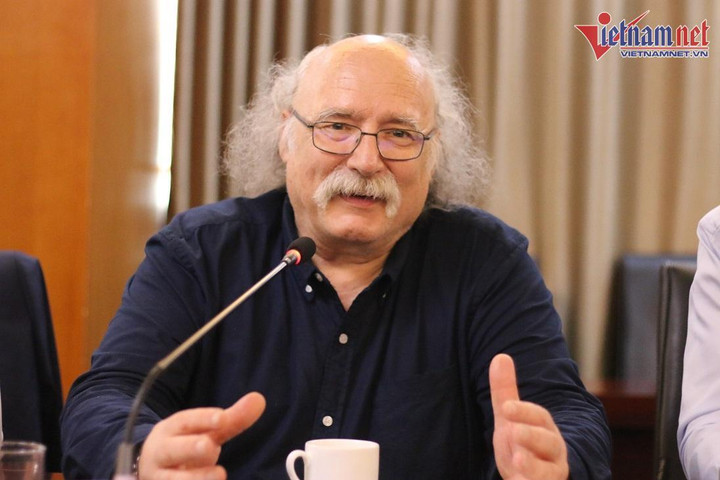 GS giải Nobel Vật lý: Ranh giới giữa tài năng xuất chúng và 'kẻ ngốc' - 1