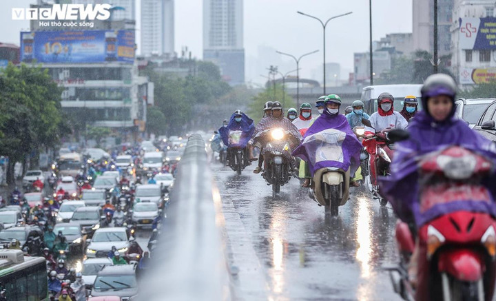 Thời tiết ngày 20/7: Bắc Bộ kết thúc nắng nóng diện rộng, bước vào đợt mưa dông - 1
