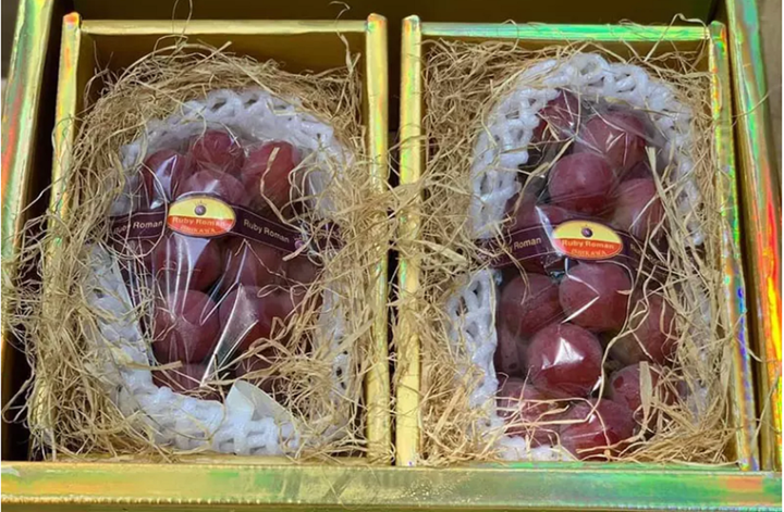 Giật mình nho Ruby Roman đắt nhất thế giới giờ chỉ 350.000/chùm, bán khắp nơi - 3