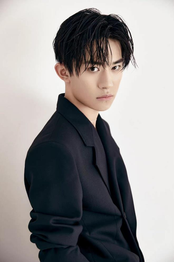 Những nghệ sĩ trả giá đắt vì gian lận - 2