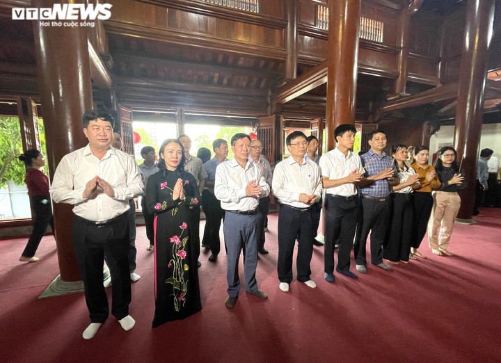 VOV trao tặng hệ thống âm thanh tại Nghĩa trang liệt sĩ quốc tế Việt - Lào - 5