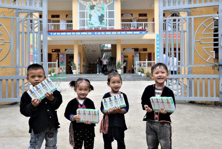 Vinamilk ủng hộ 500 triệu đồng cho các bệnh nhi nghèo mổ tim năm 2022 - 4