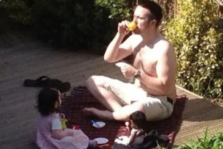 Cười ngất trước muôn kiểu nuông chiều ‘con gái rượu’ của các ông bố - 8