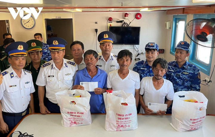 4 ngư dân sống sót kỳ diệu sau nhiều ngày chỉ uống nước biển và nước mưa - 4