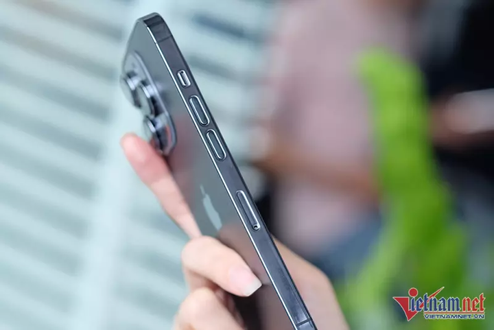 Loạt mô hình iPhone 14 vừa xuất hiện tại thị trường Việt Nam - 4