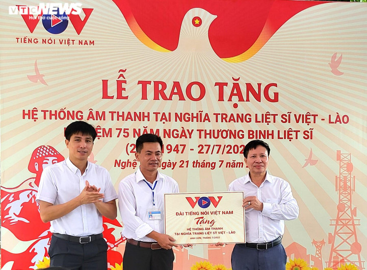 VOV trao tặng hệ thống âm thanh tại Nghĩa trang liệt sĩ quốc tế Việt - Lào - 1