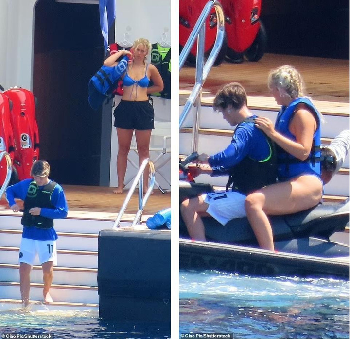 Lâu lắm mới thấy Victoria Beckham mặc bikini, dáng nuột không kém con dâu - 11