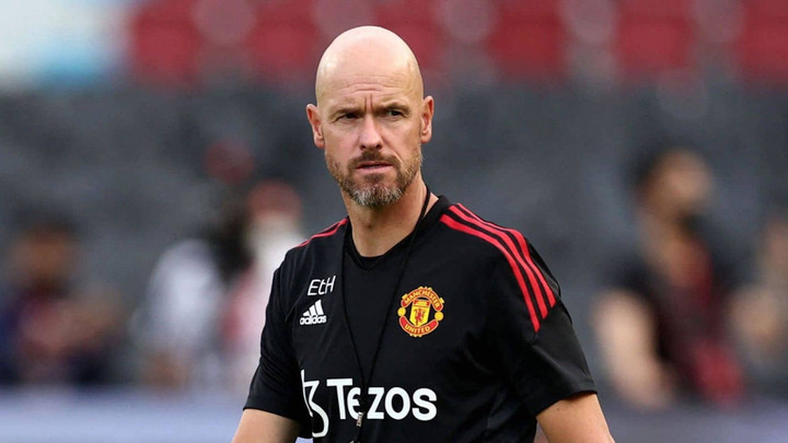 HLV Ten Hag gọi cầu thủ Man Utd là 'rác rưởi' - 1