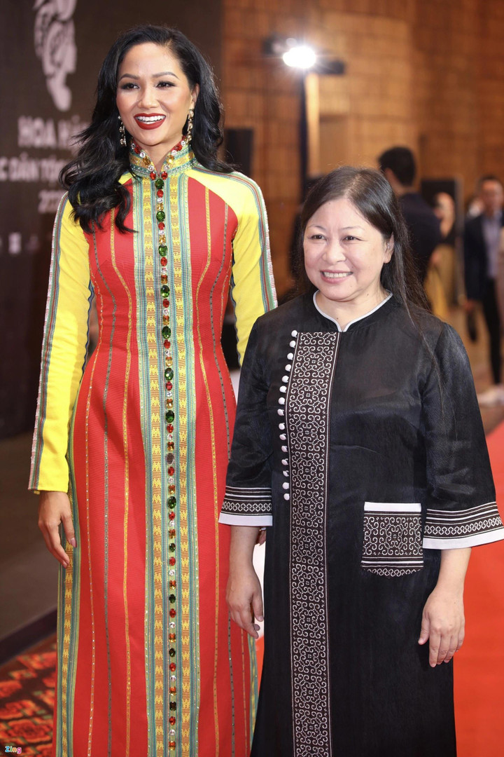 giám khảo hoa hậu ảnh 3 Sao Việt chạy show làm giám khảo hoa hậu - 3