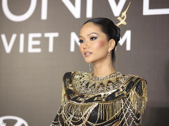 giám khảo hoa hậu ảnh 1 Sao Việt chạy show làm giám khảo hoa hậu - 1