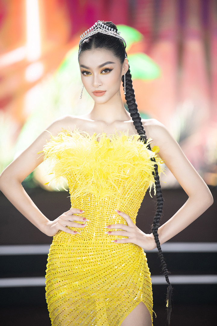 Dàn hoa hậu diện đầm cắt xẻ gợi cảm trên thảm đỏ Miss World Vietnam 2022 - 4