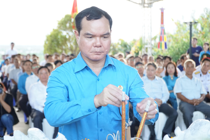 Mẹ liệt sĩ Gạc Ma: 'Tôi nhớ con cả ngày, cả đêm không ngủ được' - 3