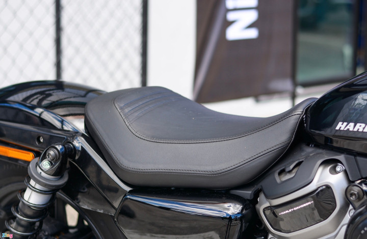 Cận cảnh Harley-Davidson Nightster vừa ra mắt, giá từ 579 triệu đồng - 10