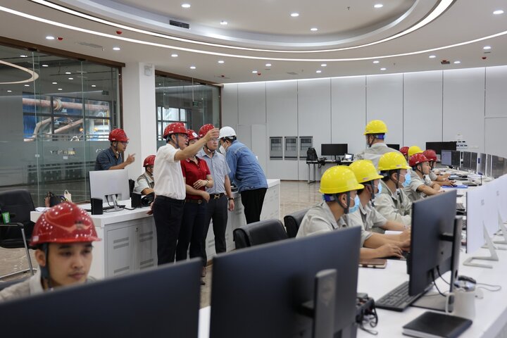 Nhà máy điện rác lớn nhất nước hòa lưới điện quốc gia - 1