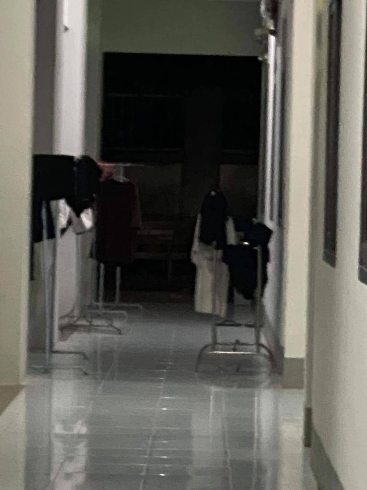 Cười xỉu với các 'cú sốc đầu đời' mà sinh viên năm nhất hay bắt gặp ở ký túc xá - 6