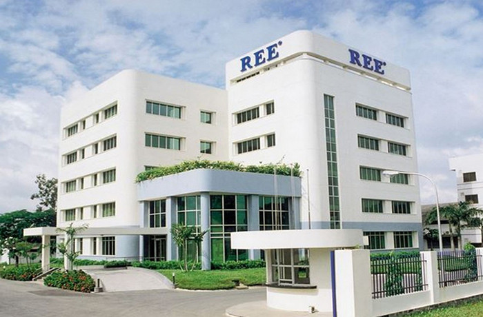 Loạt doanh nghiệp bị phạt vì vi phạm chứng khoán - 1