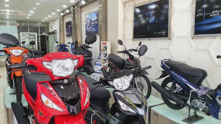 Khó mua xe tay ga, nhiều người chuyển qua xe số - 2