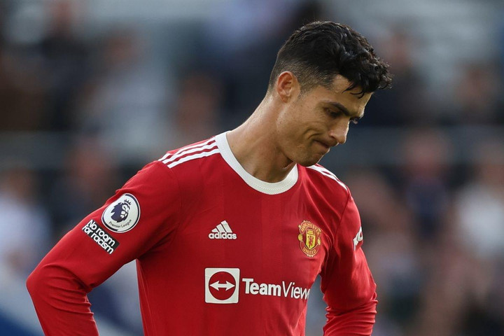 Ronaldo ra yêu sách với lãnh đạo Man Utd - 1