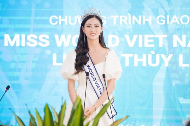 Hoa hậu Lương Thùy Linh công khai kết quả tốt nghiệp ĐH Ngoại thương - 3